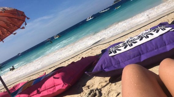 Penginapan Di Pantai Pink Lombok