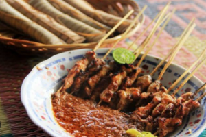 Cobain Sate Bulayak Suranadi Kabupaten Lombok Barat Saat Liburan