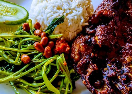 Mampir Ke Rumah Makan Keker Sukarara Kabupaten Lombok Tengah Bikin Liburan Jadi Asyik