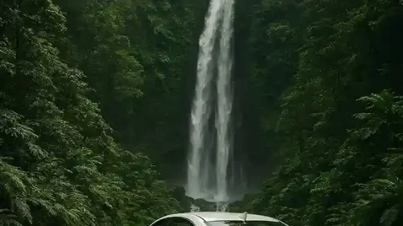 Rental Mobil Lombok Utara: Solusi Transportasi ke Air Terjun